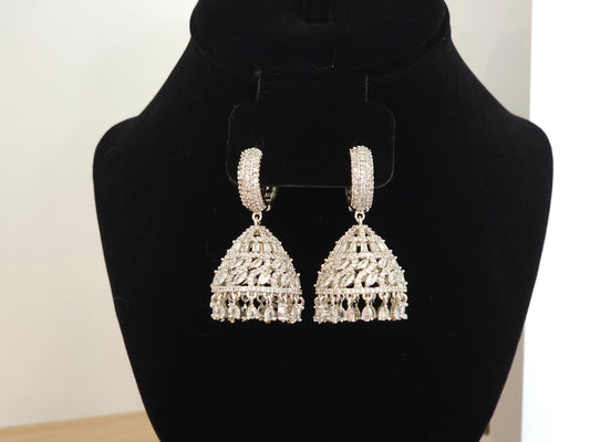 Silver Jhumka earings